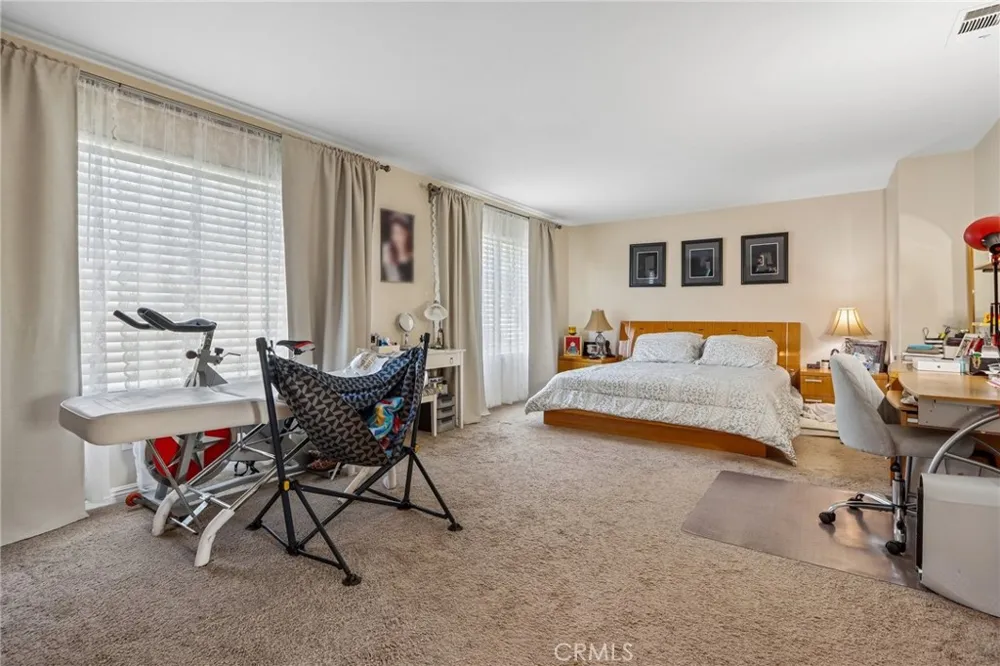 7885 RETRIEVER STREET Eastvale, CA 92880
