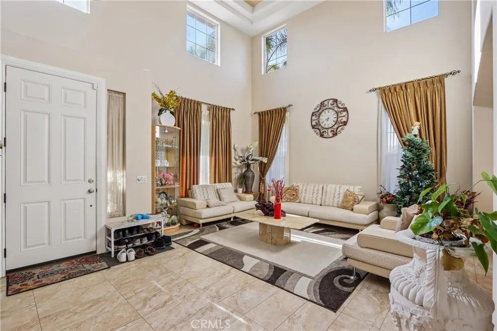 7885 RETRIEVER STREET Eastvale, CA 92880