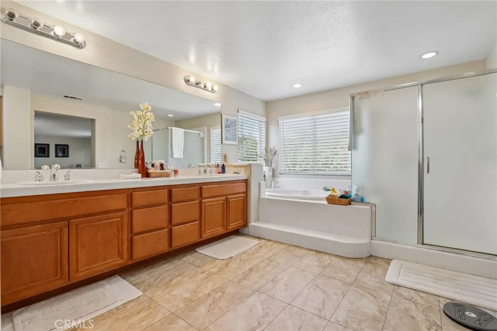 7885 RETRIEVER STREET Eastvale, CA 92880
