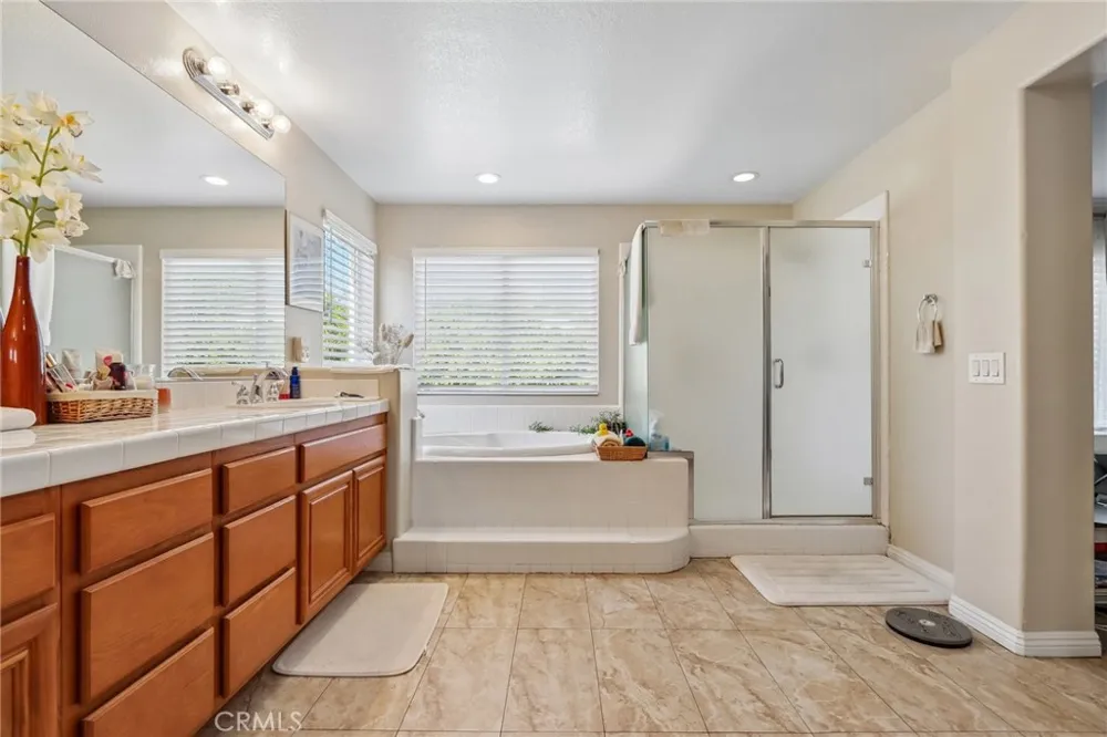 7885 RETRIEVER STREET Eastvale, CA 92880