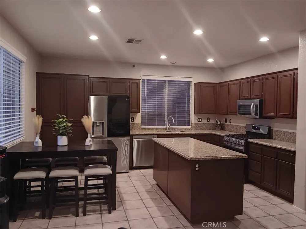 13160 Bay Meadows Ct Corona, CA 92883