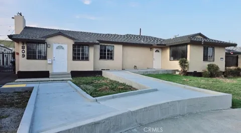 1809 E Danes Drive