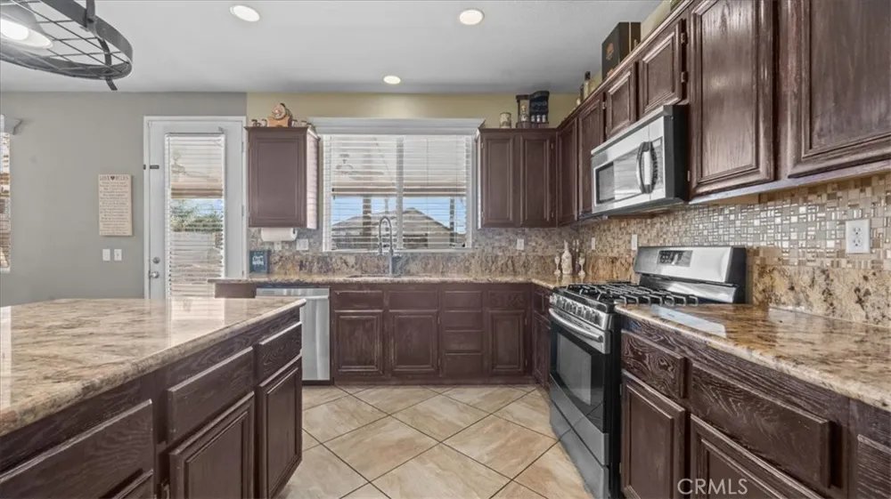 358 Pamela Court Hemet, CA 92544