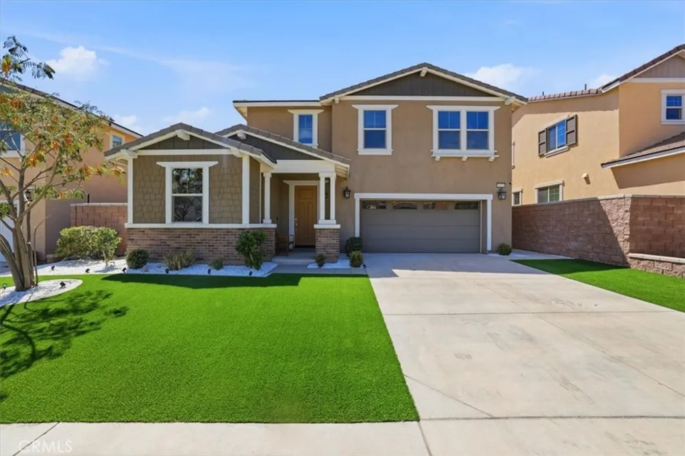 5370 Blue Ridge Way Fontana, CA 92336