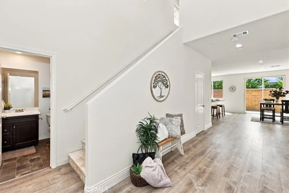 5370 Blue Ridge Way Fontana, CA 92336