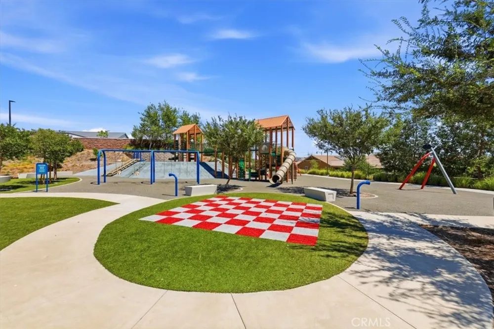 5370 Blue Ridge Way Fontana, CA 92336
