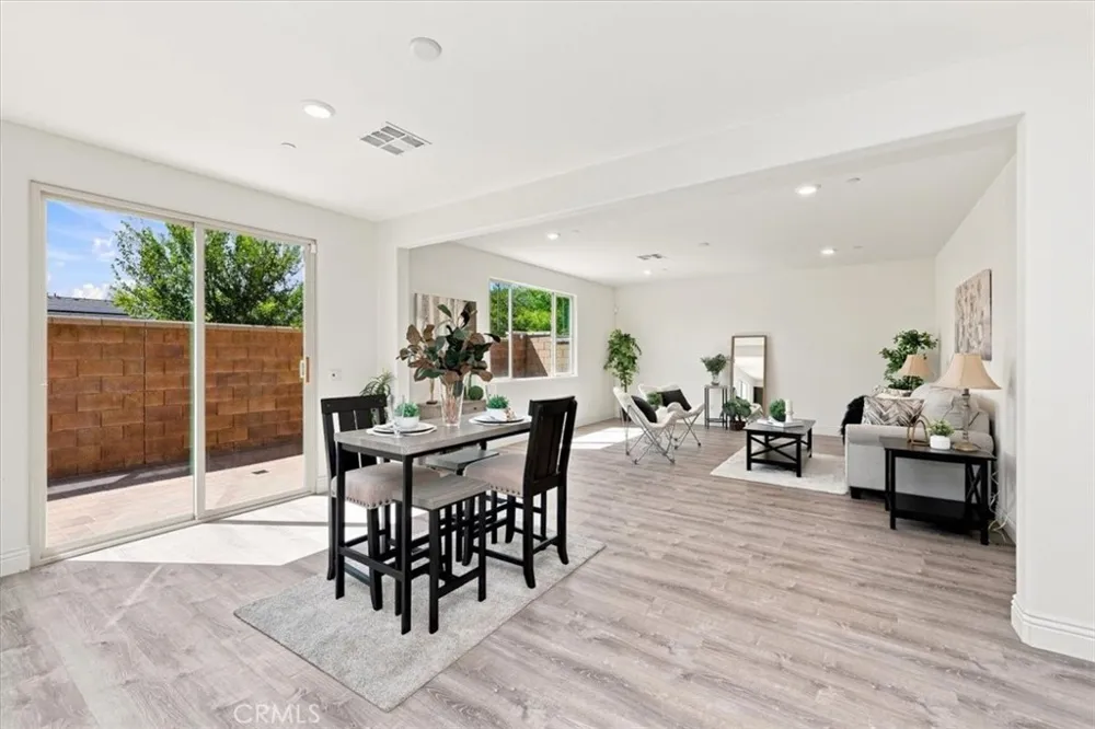 5370 Blue Ridge Way Fontana, CA 92336