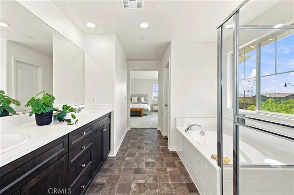 5370 Blue Ridge Way Fontana, CA 92336