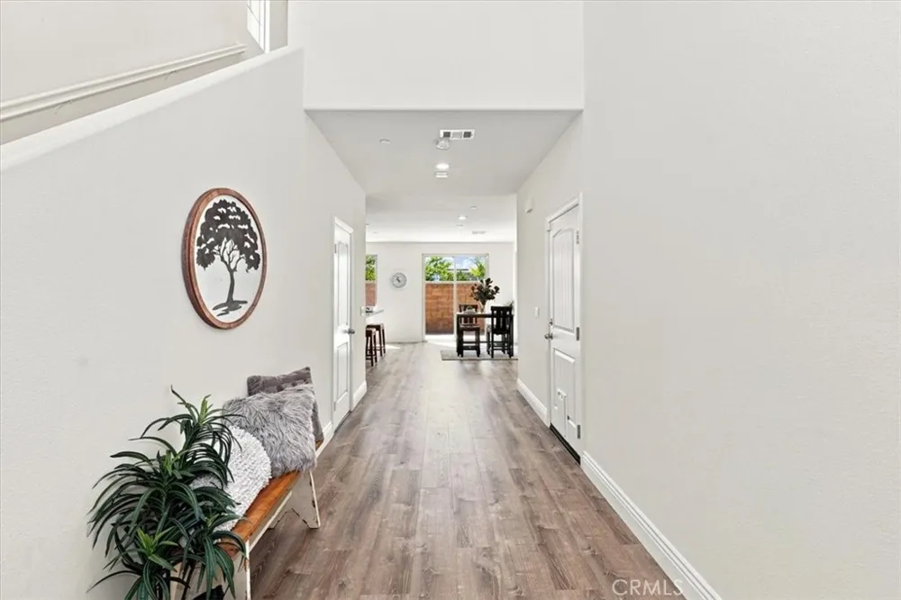 5370 Blue Ridge Way Fontana, CA 92336