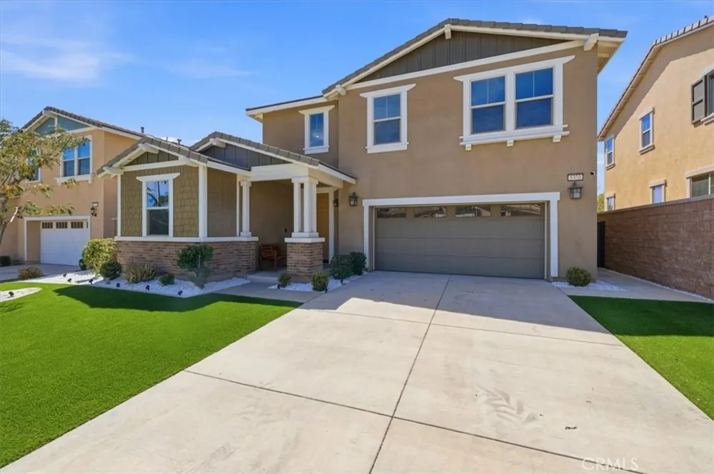 5370 Blue Ridge Way Fontana, CA 92336