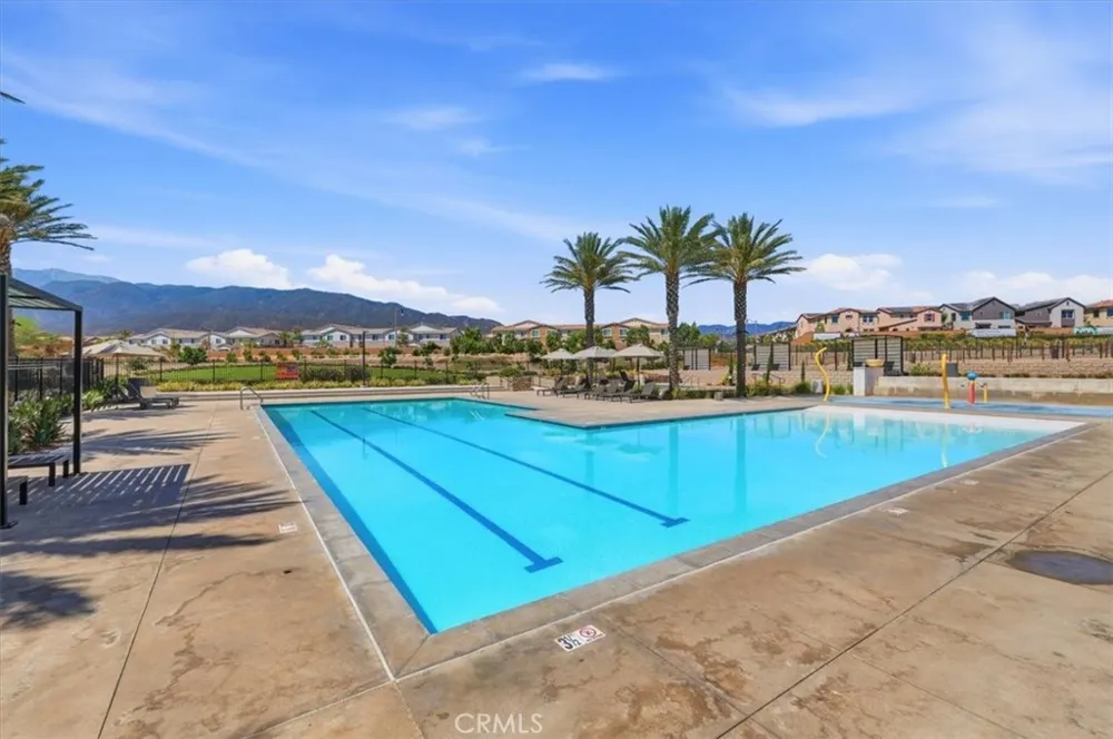 5370 Blue Ridge Way Fontana, CA 92336