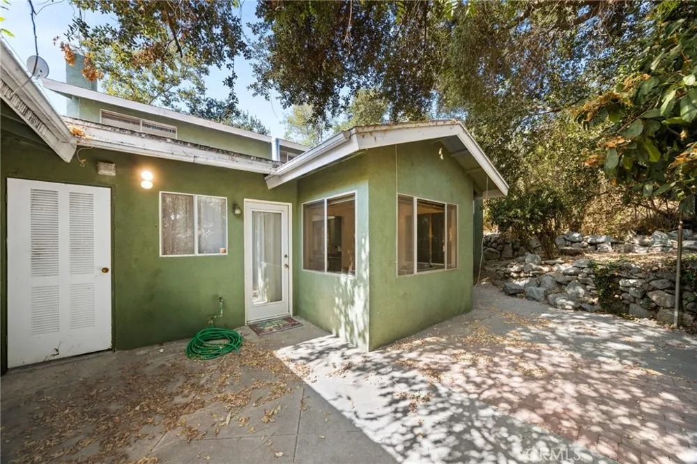 2470 Euclid Upland, CA 91784