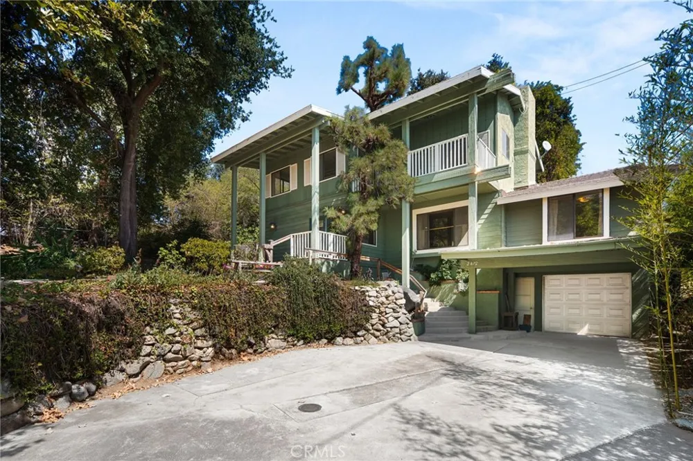 2470 Euclid Upland, CA 91784