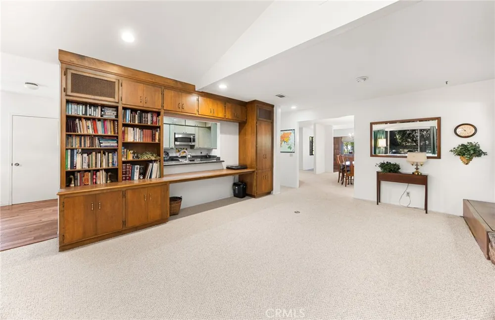 2470 Euclid Upland, CA 91784