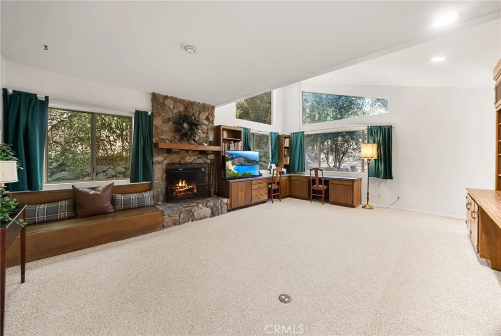 2470 Euclid Upland, CA 91784