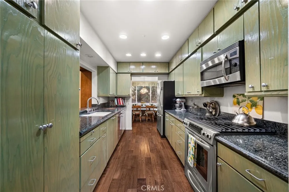 2470 Euclid Upland, CA 91784