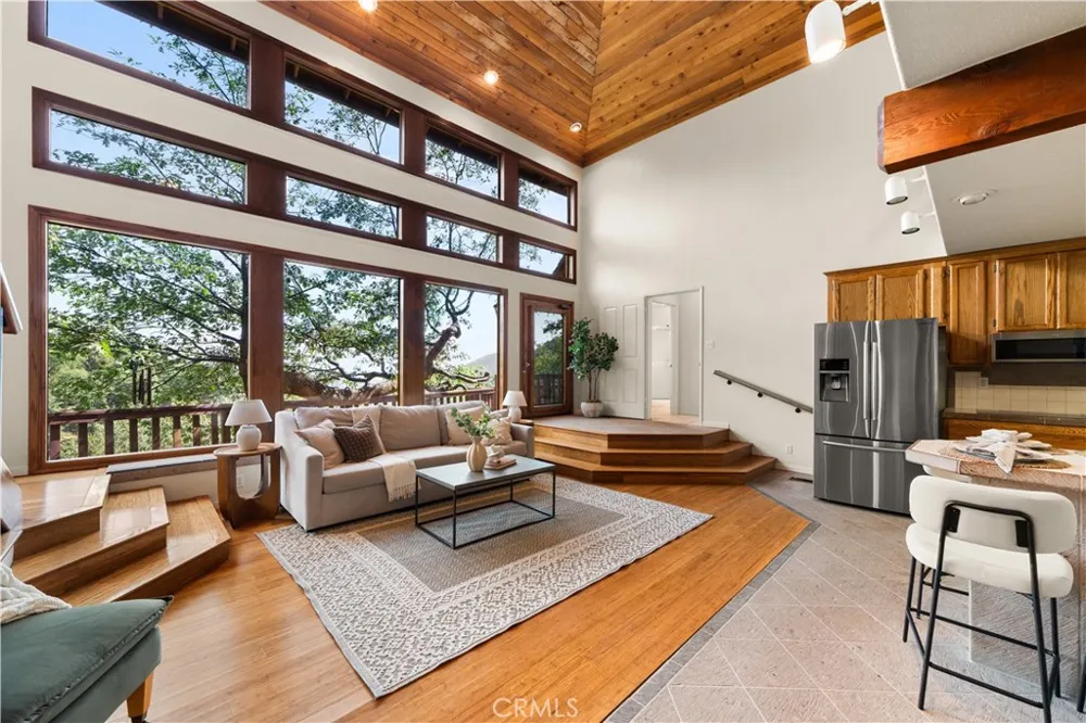 6381 Sugar Pines Angelus Oaks, CA 92305