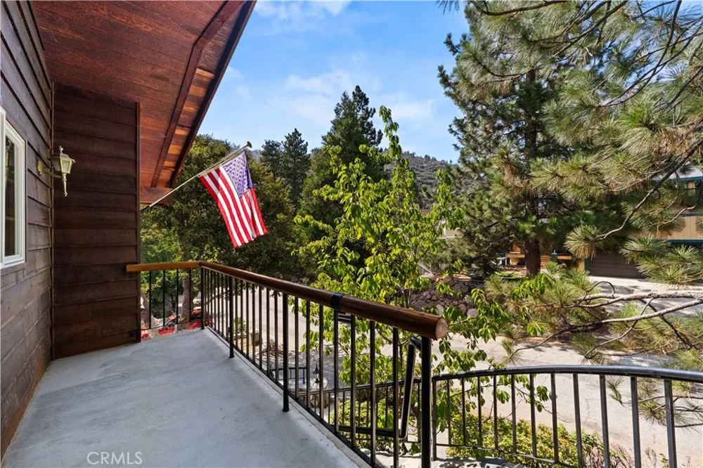 6381 Sugar Pines Angelus Oaks, CA 92305