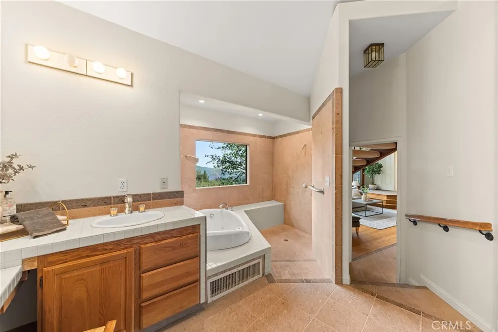 6381 Sugar Pines Angelus Oaks, CA 92305