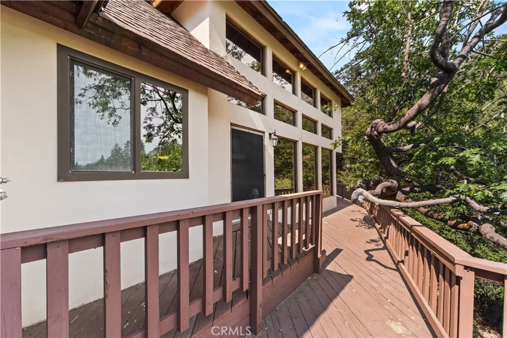 6381 Sugar Pines Angelus Oaks, CA 92305