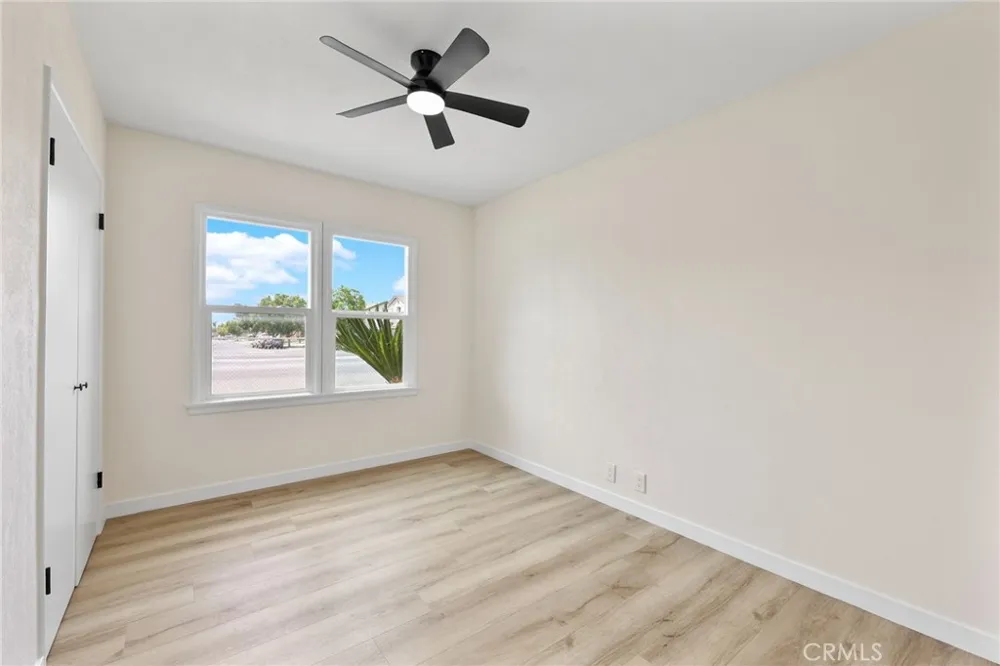 18232 Miller Fontana, CA 92336