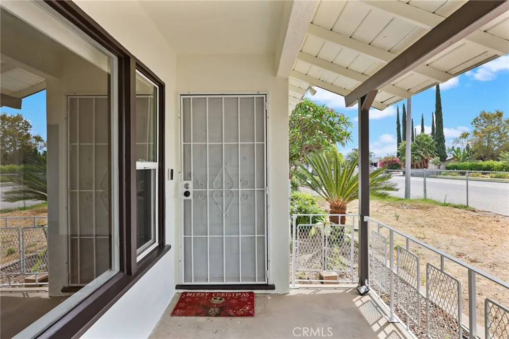 18232 Miller Fontana, CA 92336