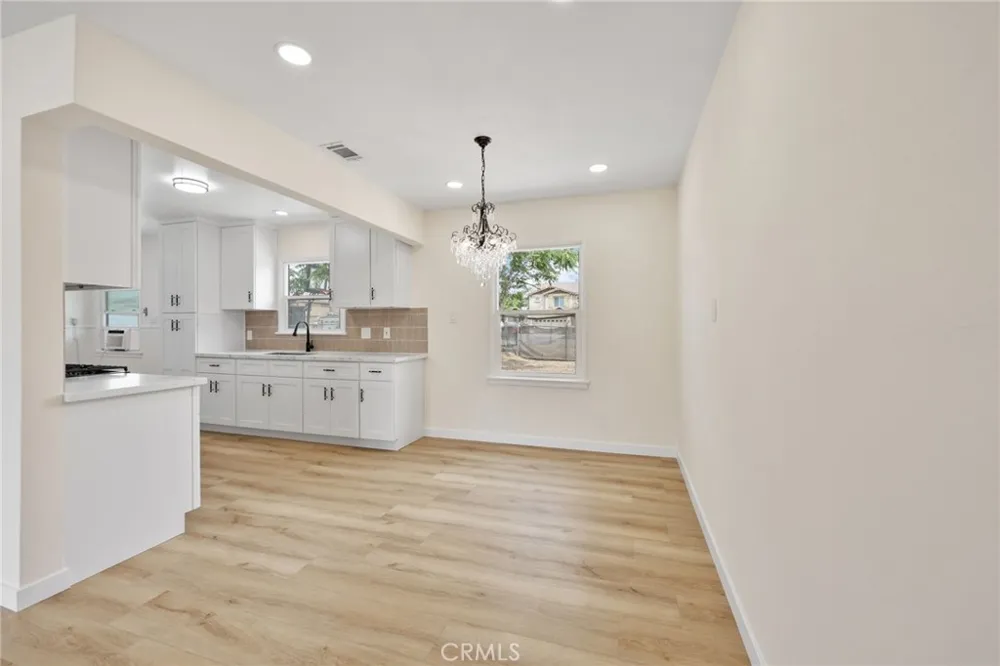 18232 Miller Fontana, CA 92336
