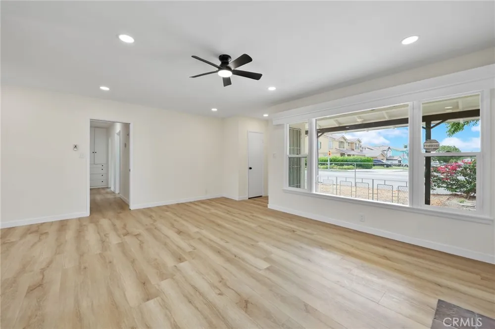 18232 Miller Fontana, CA 92336
