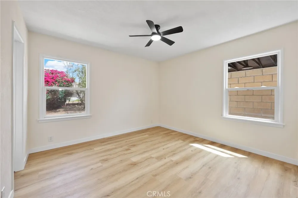 18232 Miller Fontana, CA 92336