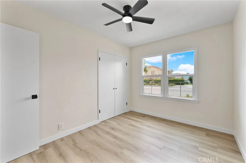 18232 Miller Fontana, CA 92336
