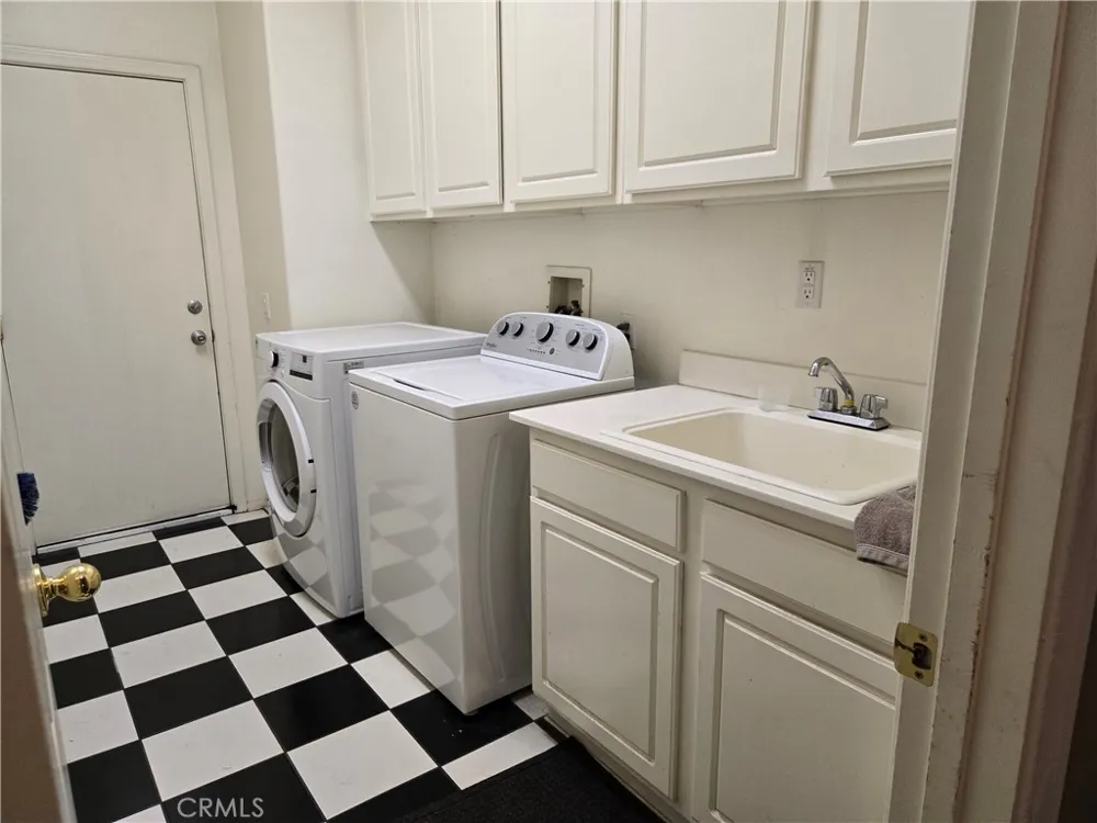 13356 Redwood Drive Rancho Cucamonga, CA 91739