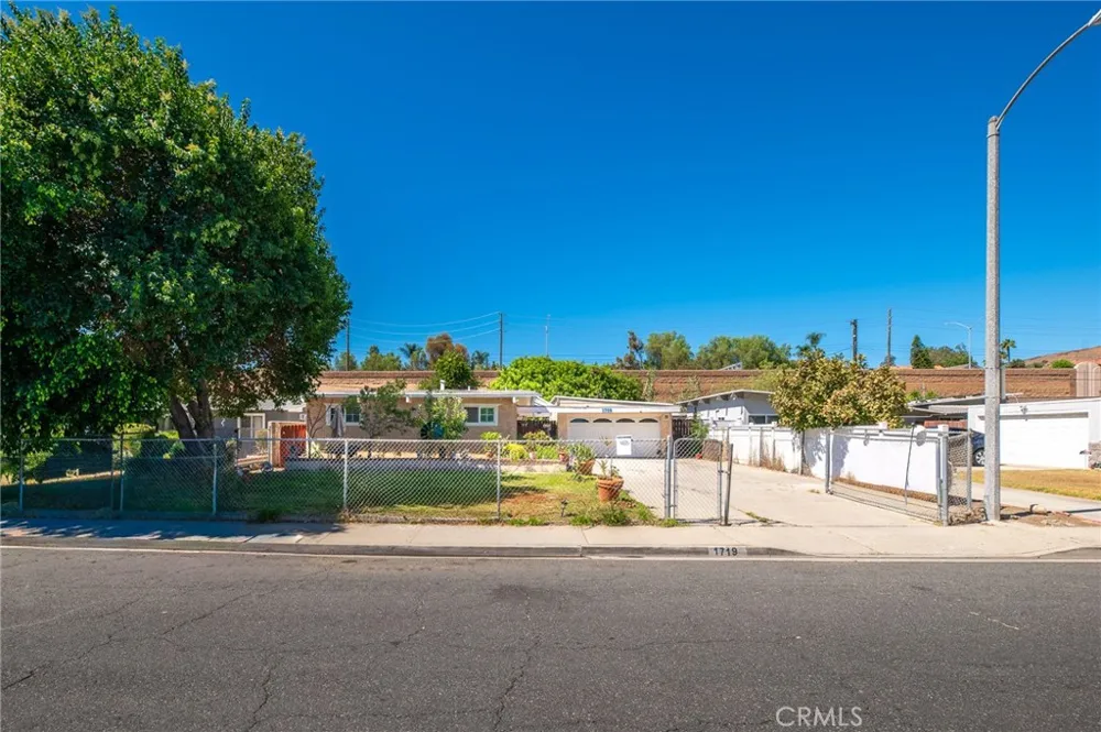 1719 Calatina Dr Pomona, CA 91766