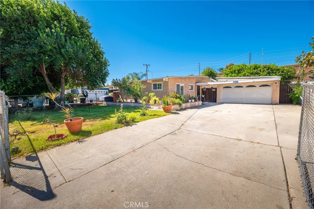 1719 Calatina Dr Pomona, CA 91766