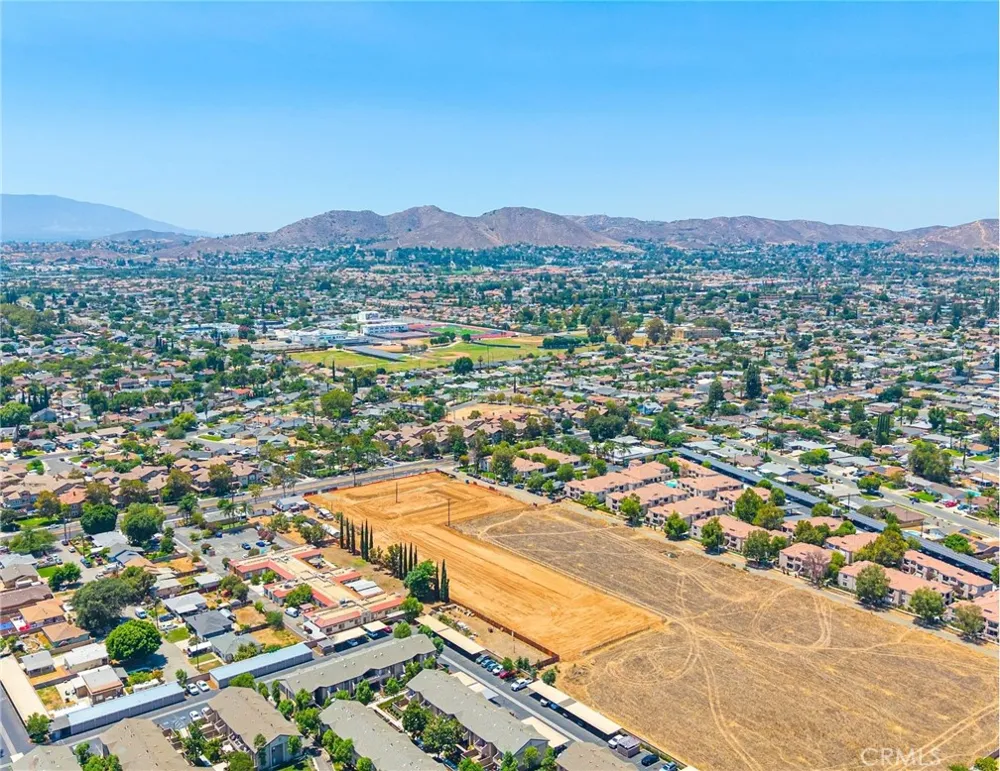 3907 Polk Street Riverside, CA 92505