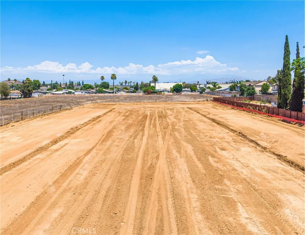3907 Polk Street Riverside, CA 92505