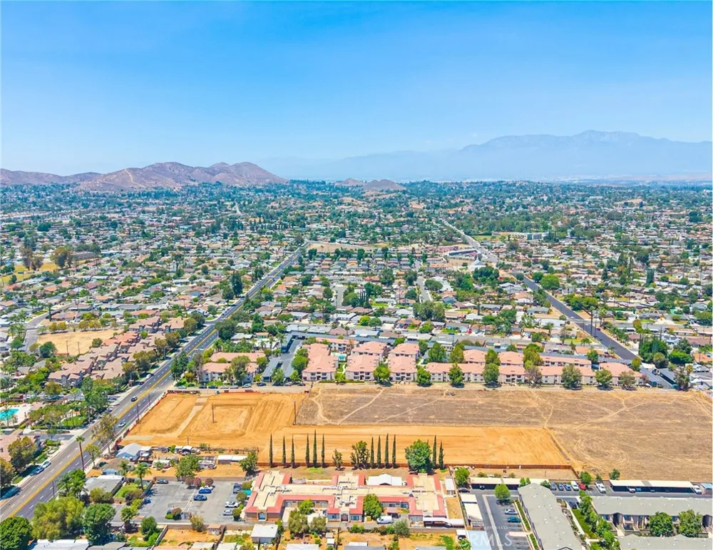 3907 Polk Street Riverside, CA 92505