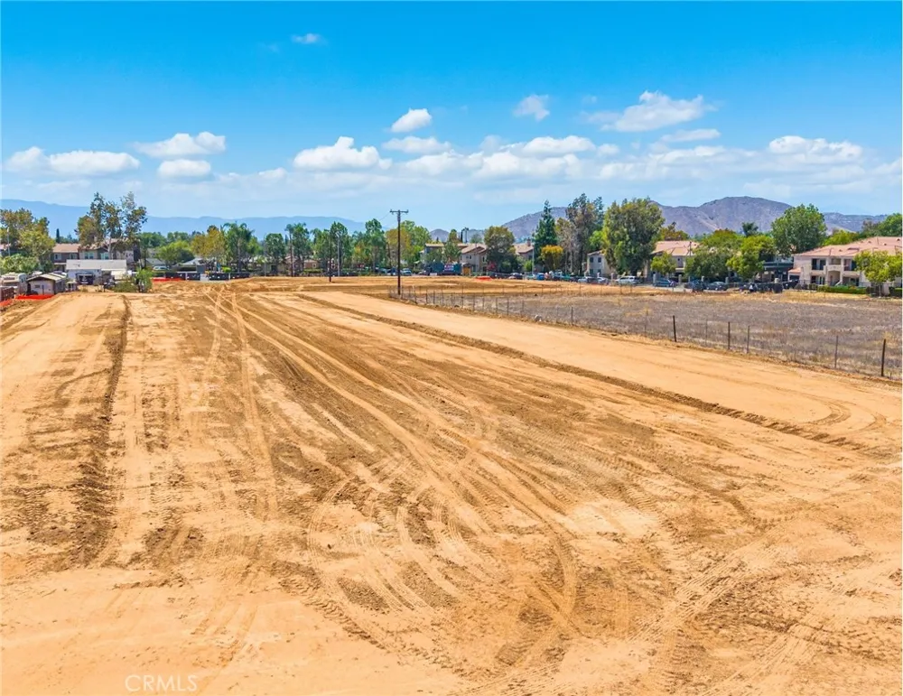 3907 Polk Street Riverside, CA 92505