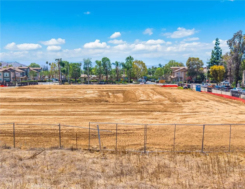 3907 Polk Street Riverside, CA 92505