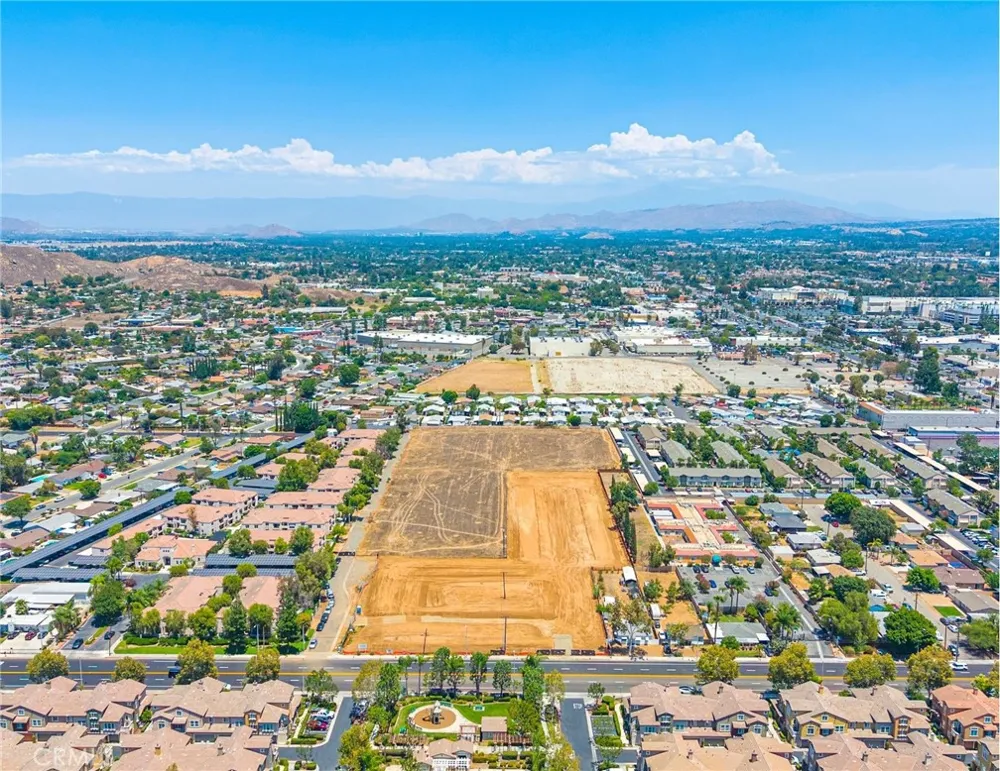 3907 Polk Street Riverside, CA 92505