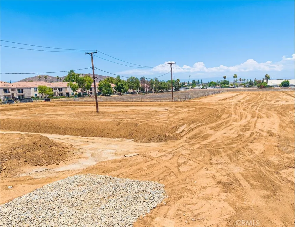 3907 Polk Street Riverside, CA 92505