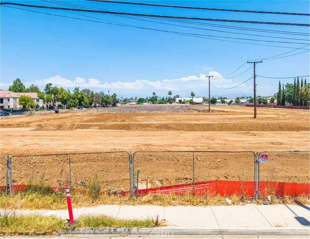 3907 Polk Street Riverside, CA 92505