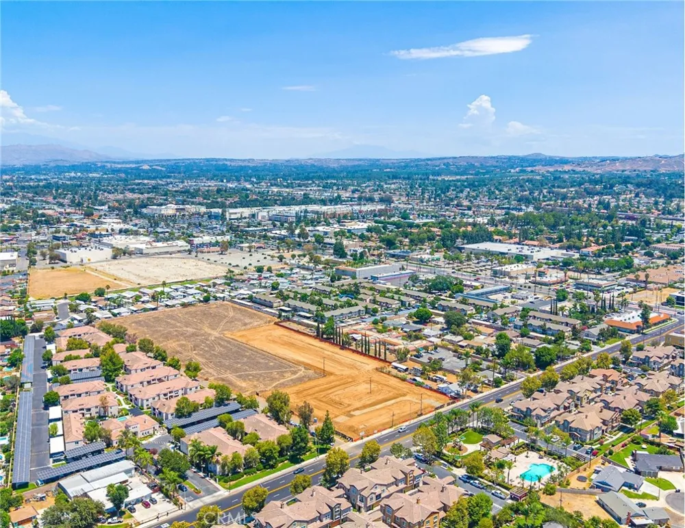 3907 Polk Street Riverside, CA 92505