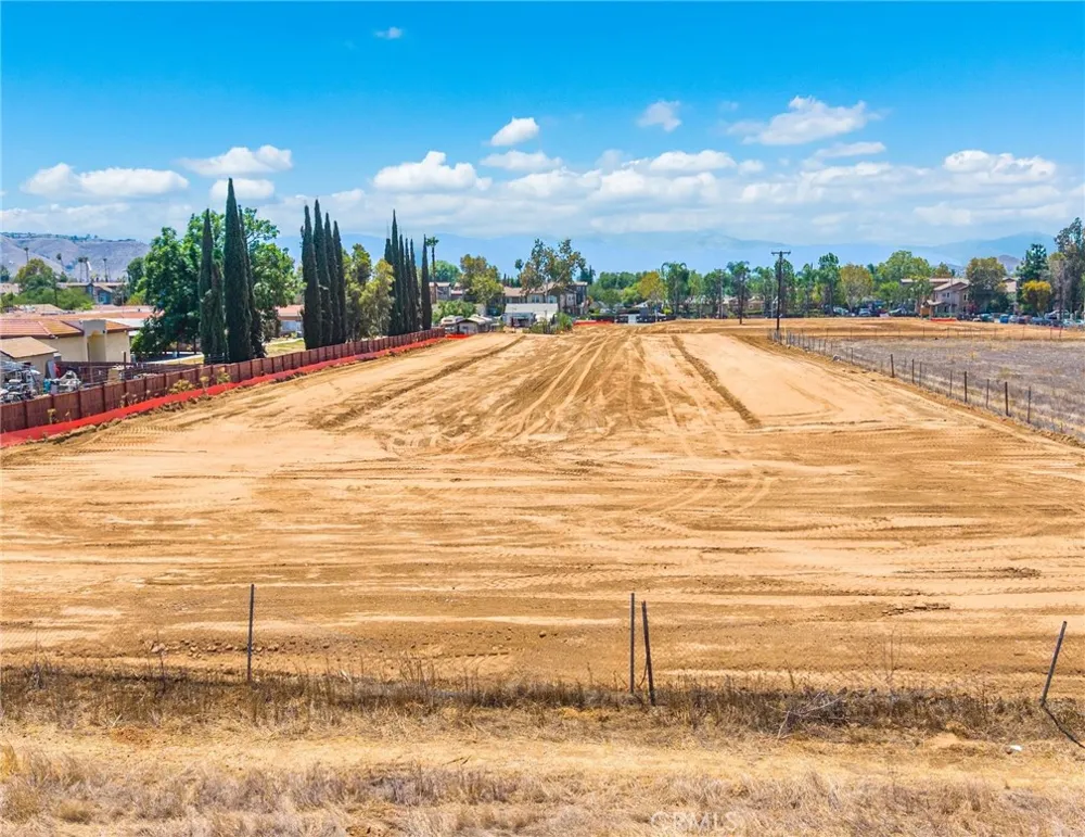3907 Polk Street Riverside, CA 92505