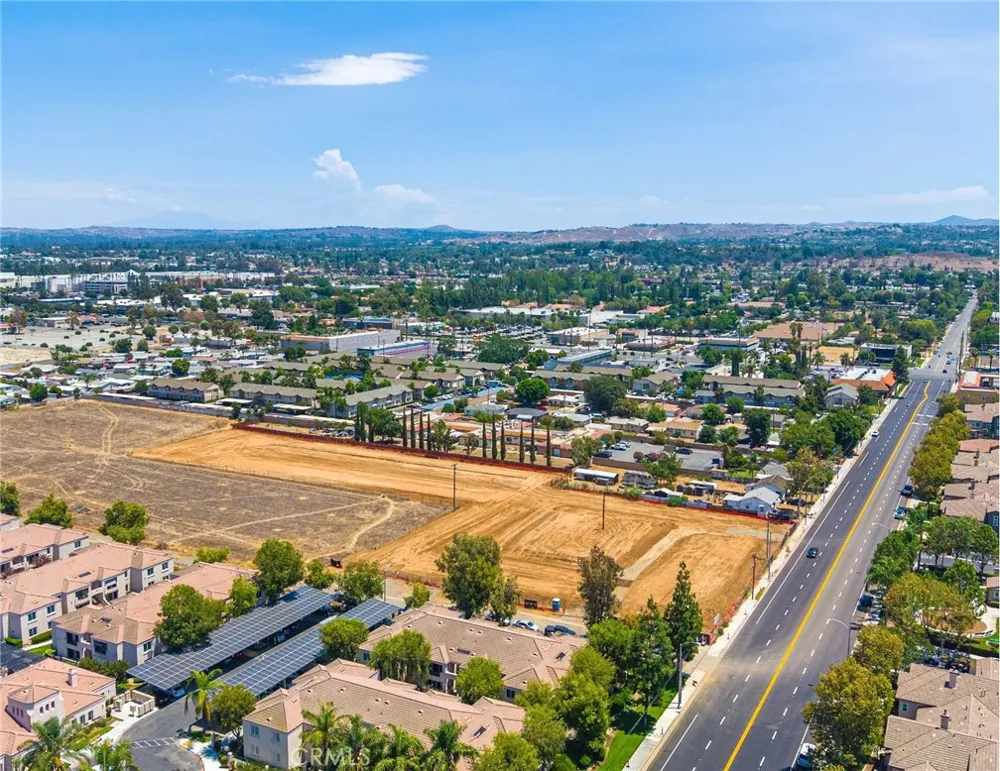 3907 Polk Street Riverside, CA 92505