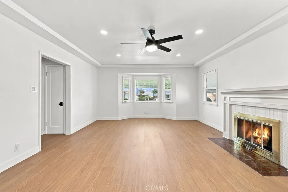 11237 Rincon Whittier, CA 90606