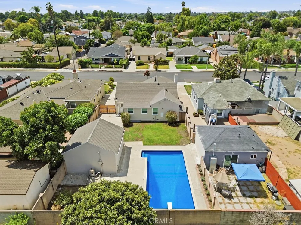 11237 Rincon Whittier, CA 90606