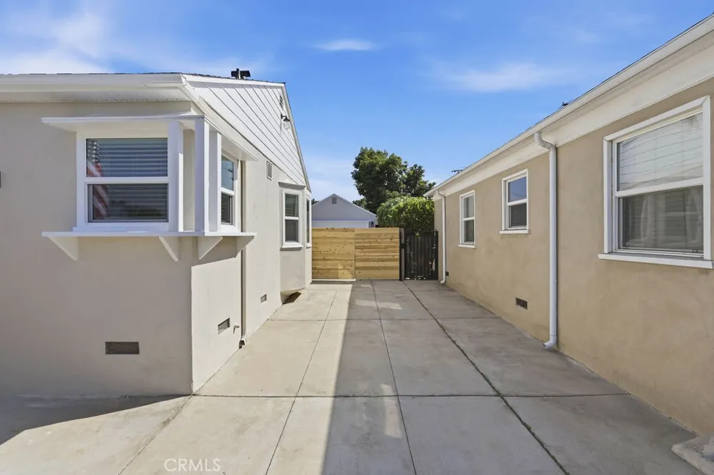 11237 Rincon Whittier, CA 90606