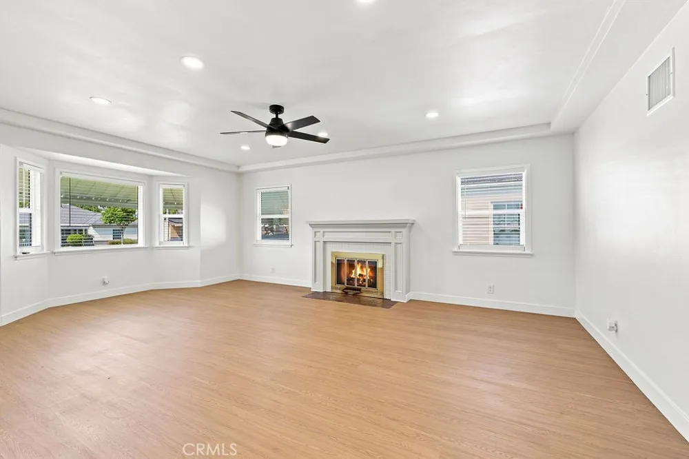 11237 Rincon Whittier, CA 90606