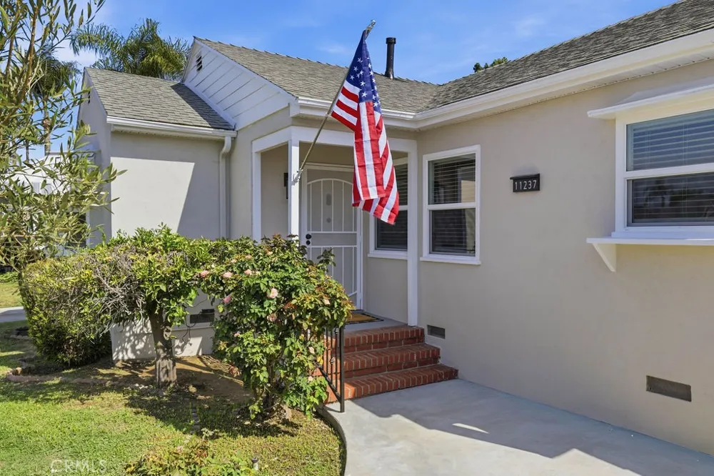 11237 Rincon Whittier, CA 90606