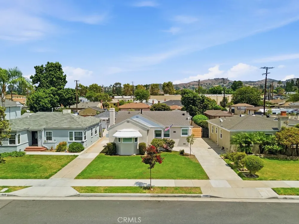 11237 Rincon Whittier, CA 90606